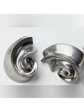 Silver semicircular earrings New